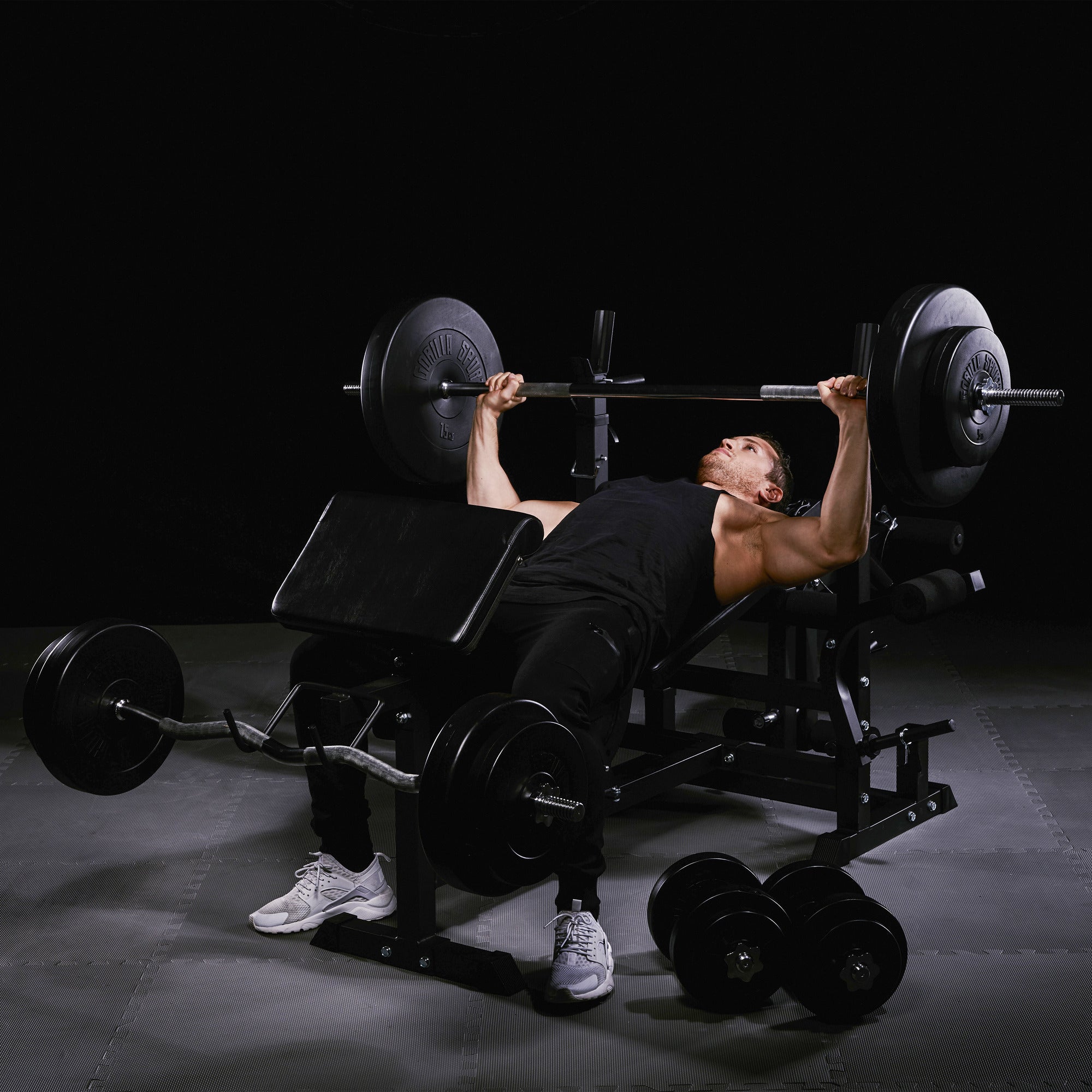 Monipuolinen kotikuntoilulaite 100 kg painosarjalla